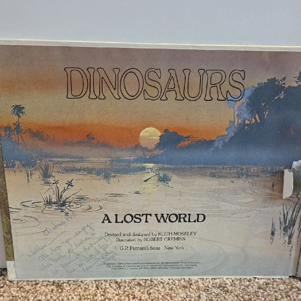 Vintage Pop Up Book - Dinosaurs A Lost World Pop-Up Book
